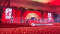 杂技俏花旦-庆典活动策划-同学会策划公司-同学会策划-晚会策划